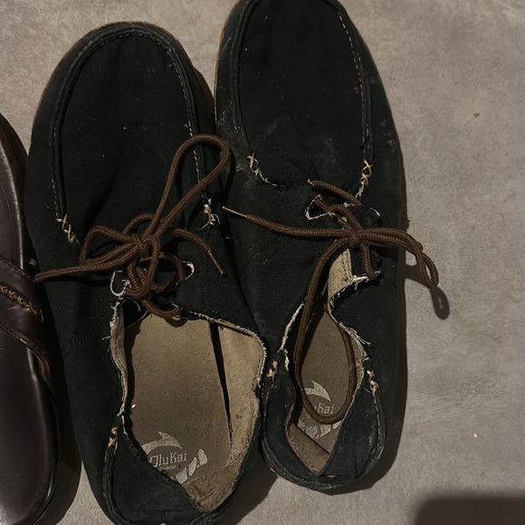 3 pairs of Olukai sandals - Picture 4 of 4